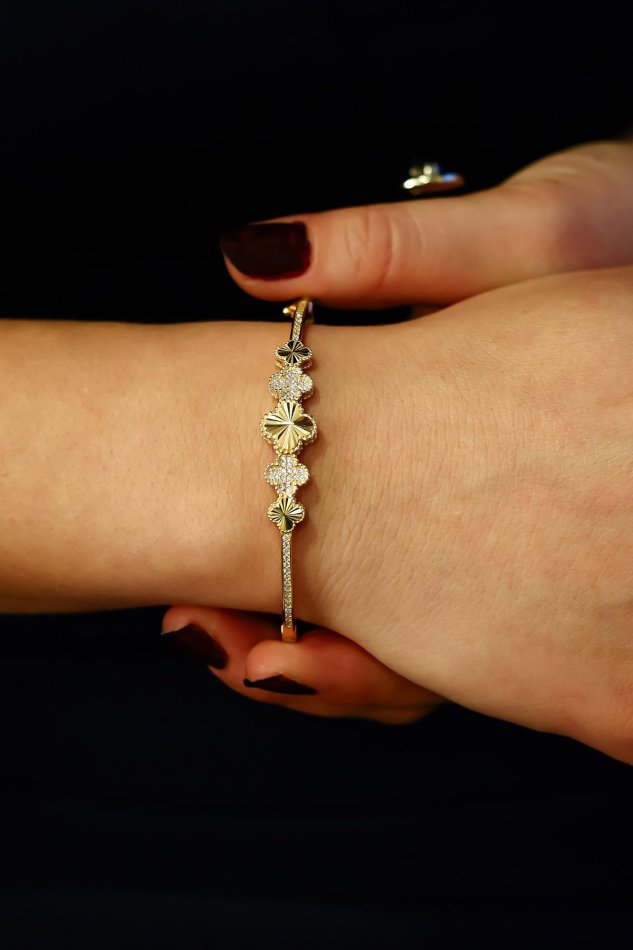 Taş Detaylı Yonca Altın Bileklik (6)