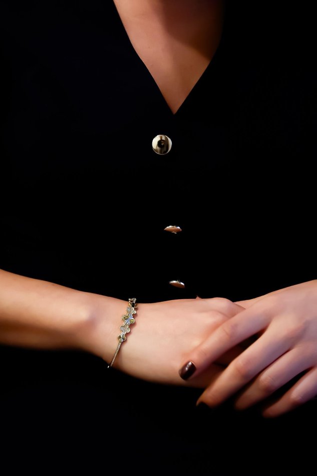 Taş Detaylı Yonca Altın Bileklik (5)