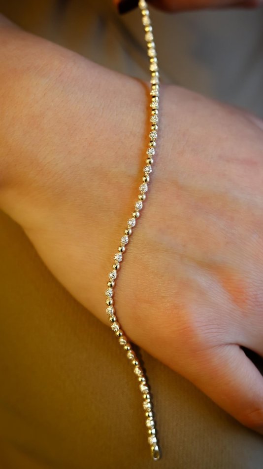 Yarı Taşlı Yuvarlak Altın Bileklik (3)